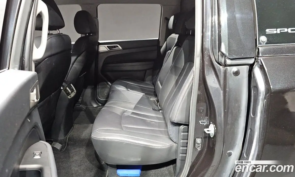 SsangYong Rexton 2018 2.2 автомат (гидро), фото 16