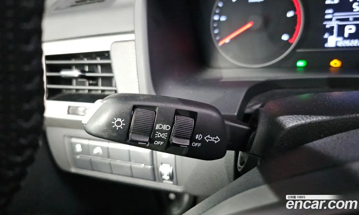 SsangYong Rexton 2018 2.2 автомат (гидро), фото 28