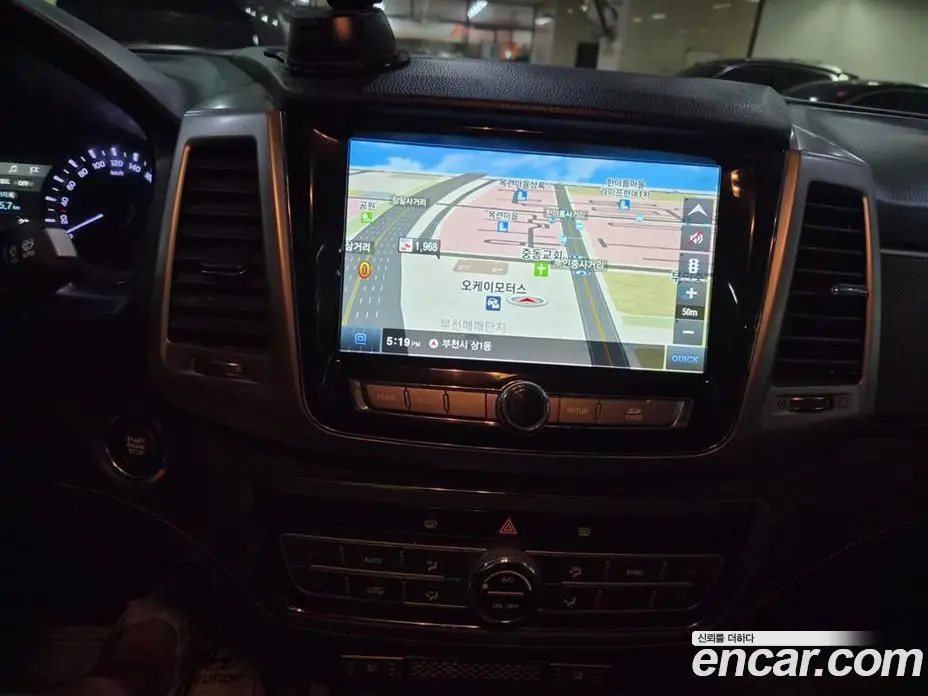 SsangYong Rexton 2019 2.2 автомат (гидро), фото 10