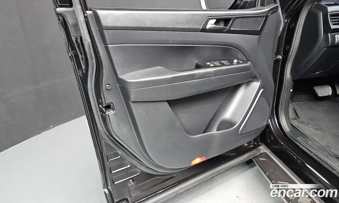 SsangYong Rexton 2020 2.2 автомат (гидро), фото 14