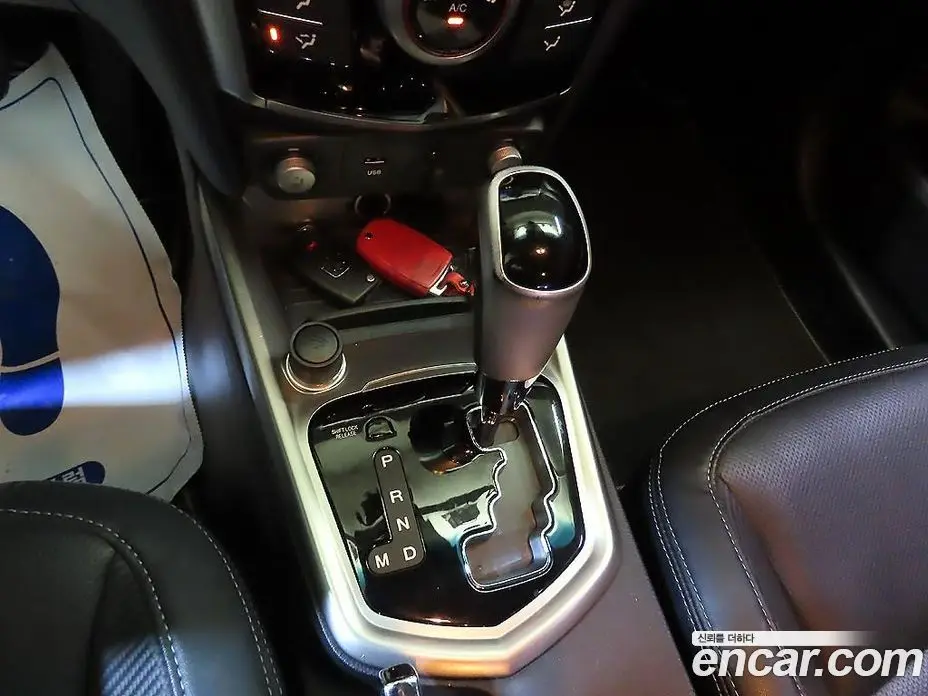 SsangYong TIBOLI 2015 1.6 автомат (гидро), фото 9