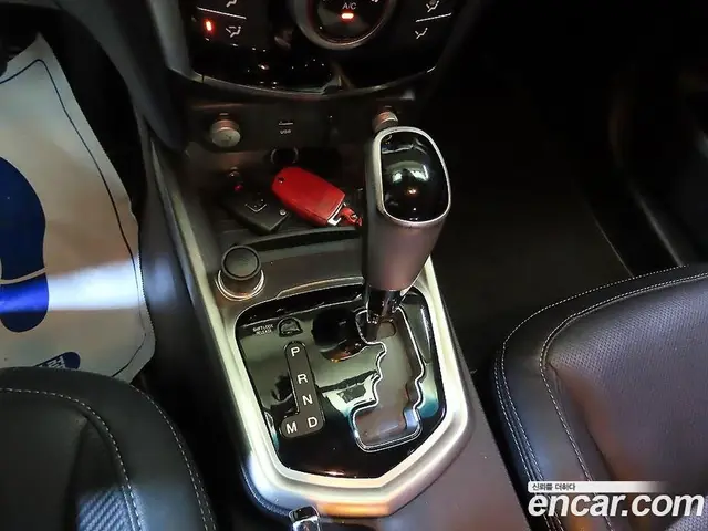 SsangYong TIBOLI 2015 1.6 автомат (гидро), миниатюра 9