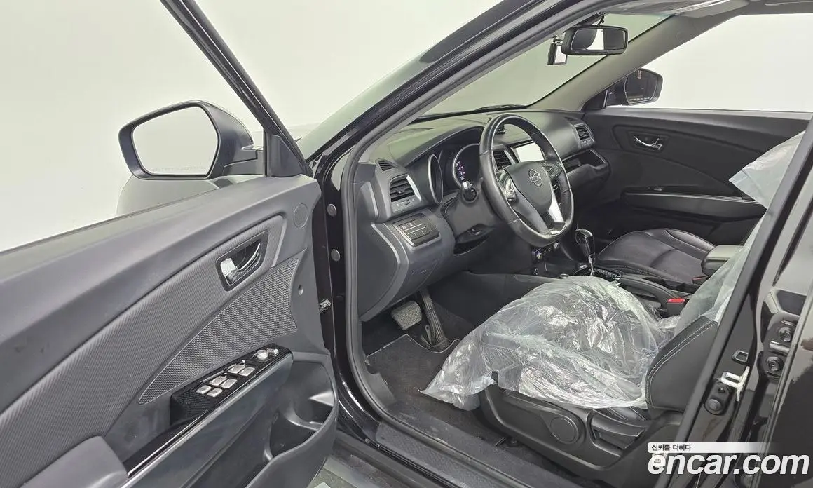SsangYong TIBOLI 2018 1.6 автомат (гидро), фото 13