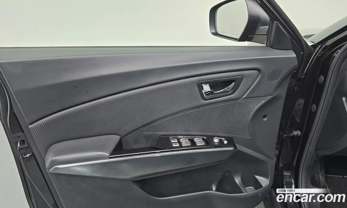 SsangYong TIBOLI 2018 1.6 автомат (гидро), фото 14