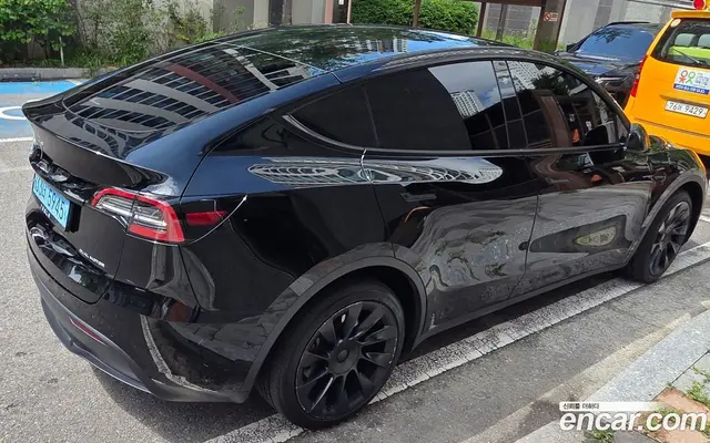 Tesla Model Y 2022 0.2 автомат (гидро), миниатюра 4