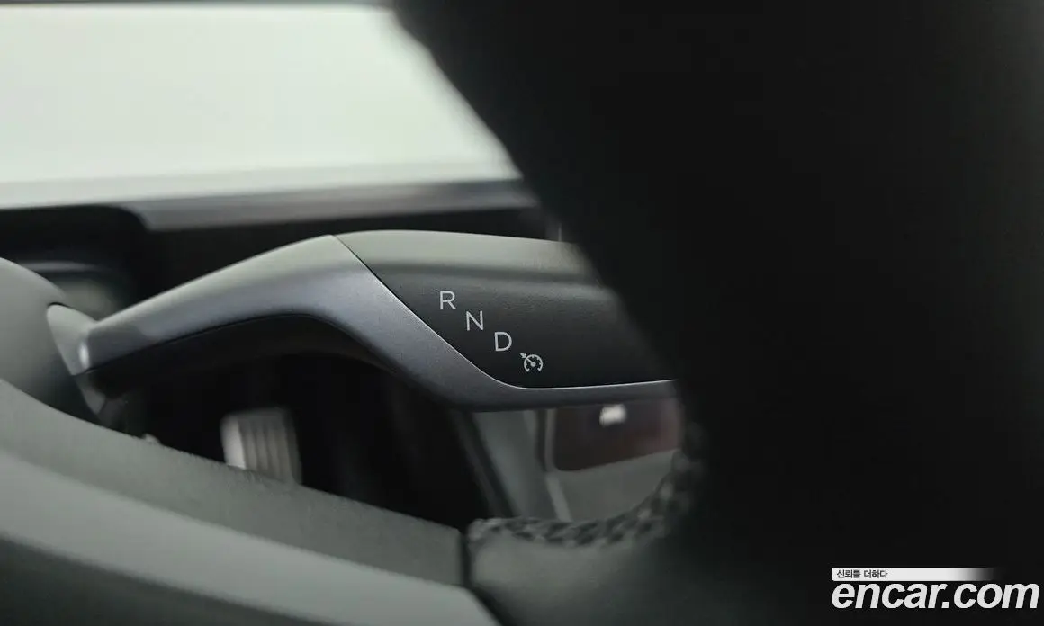 Tesla Model Y 2023 0.2 автомат (гидро), фото 12
