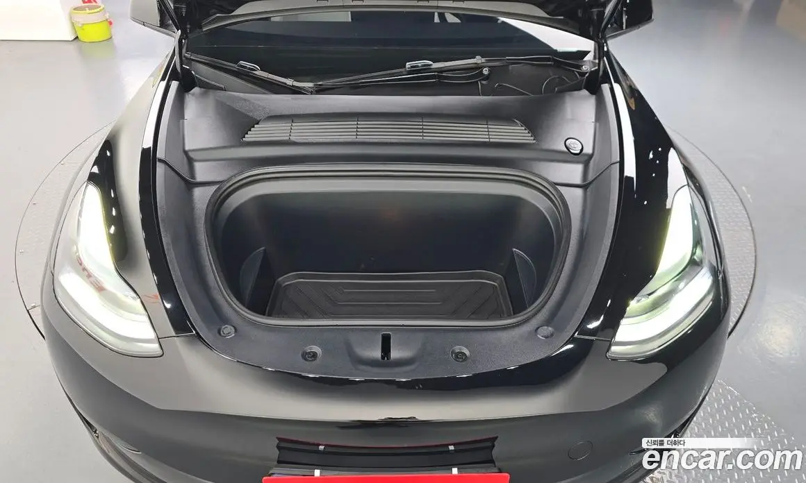 Tesla Model Y 2023 0.2 автомат (гидро), фото 6