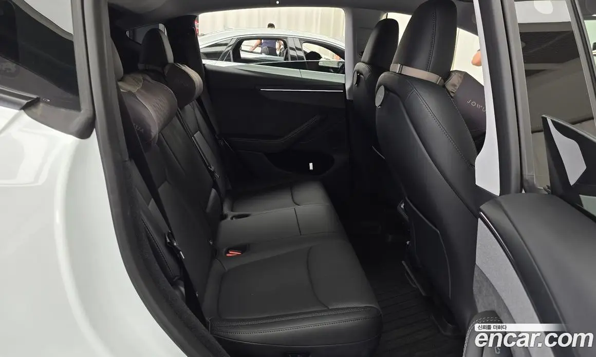 Tesla Model Y 2025 0.2 автомат (гидро), фото 17