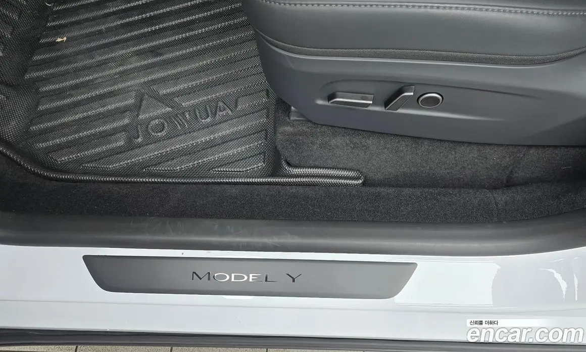 Tesla Model Y 2025 0.2 автомат (гидро), фото 31
