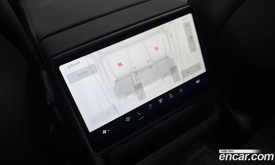 Tesla Model Y 2025 0.2 автомат (гидро), фото 32