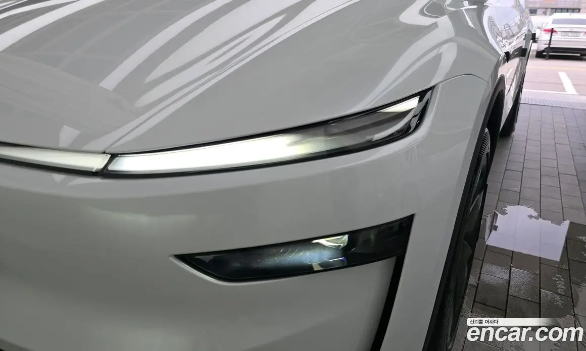 Tesla Model Y 2025 0.2 автомат (гидро), фото 8