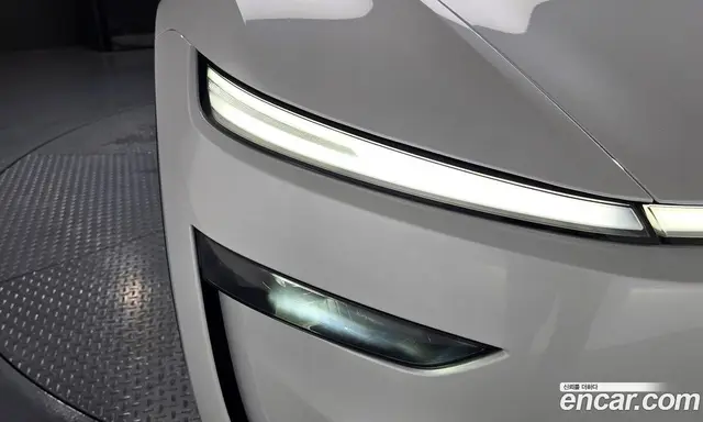 Tesla Model Y 2025 0.2 автомат (гидро), миниатюра 7