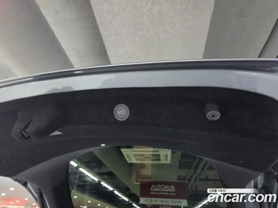 Tesla Model Y 2025 автомат (гидро), фото 15