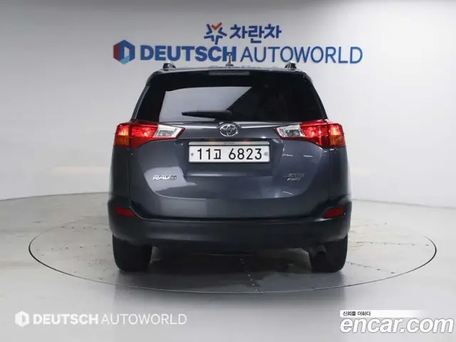 Toyota RAV4 2015 2.5 автомат (гидро), миниатюра 4