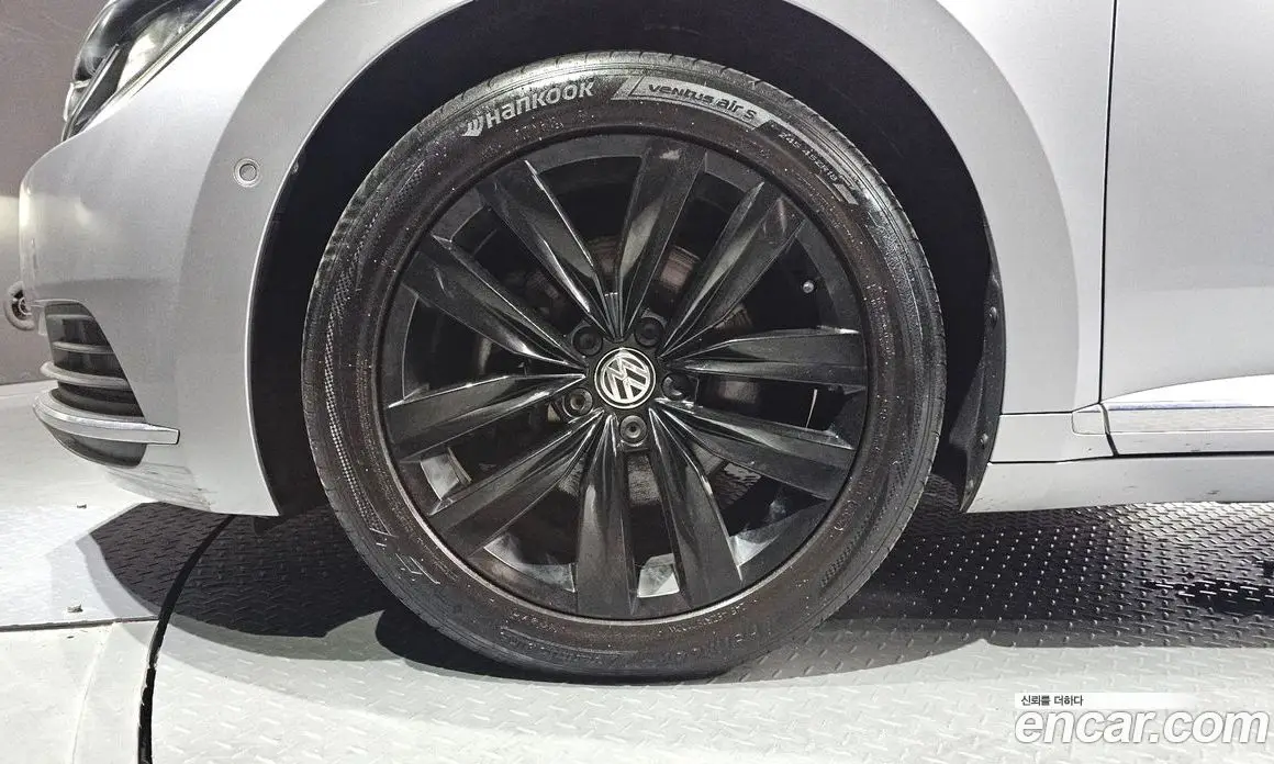 Volkswagen Arteon 2019 2.0 автомат (гидро), фото 5