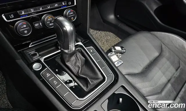 Volkswagen Arteon 2019 2.0 автомат (гидро), миниатюра 9