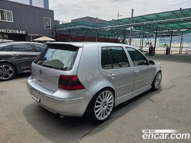 Volkswagen Golf 2003 1.8 механика, миниатюра 4