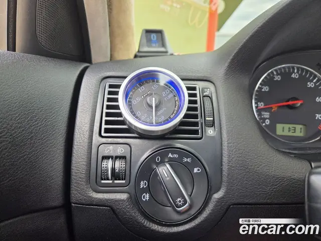 Volkswagen Golf 2003 1.8 механика, миниатюра 10