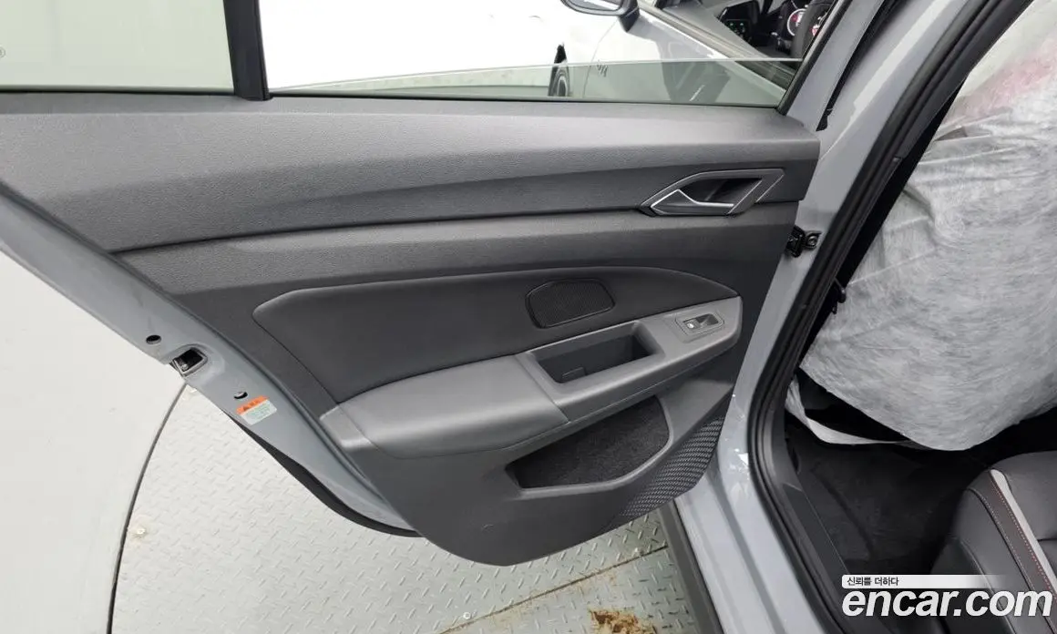 Volkswagen Golf 2026 2.0 автомат (гидро), фото 15