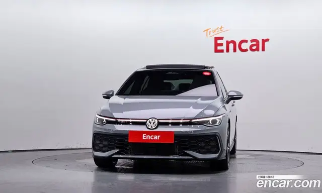 Volkswagen Golf 2026 2.0 автомат (гидро), миниатюра 3
