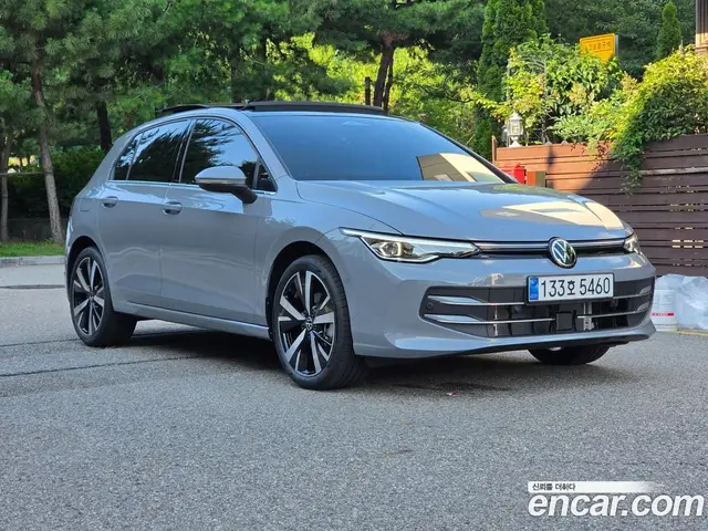 Volkswagen Golf 2026 2.0 автомат (гидро), миниатюра 3