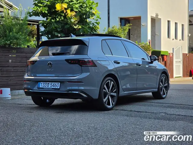 Volkswagen Golf 2026 2.0 автомат (гидро), миниатюра 6