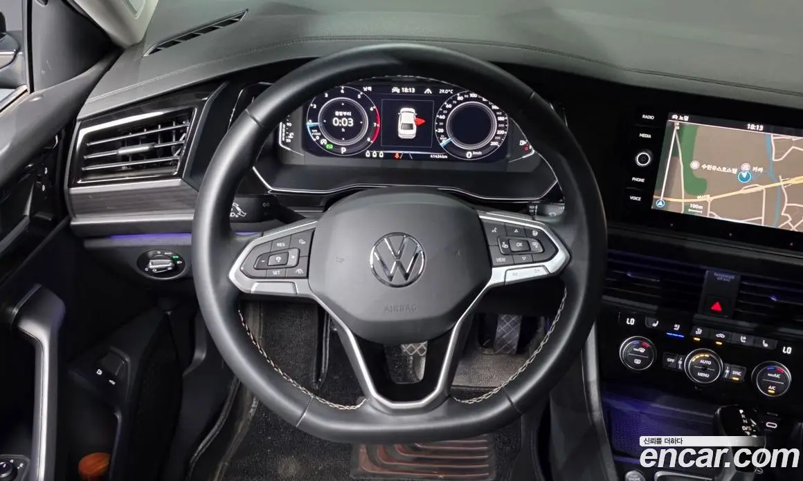 Volkswagen Jetta 2022 1.5 автомат (гидро), фото 19