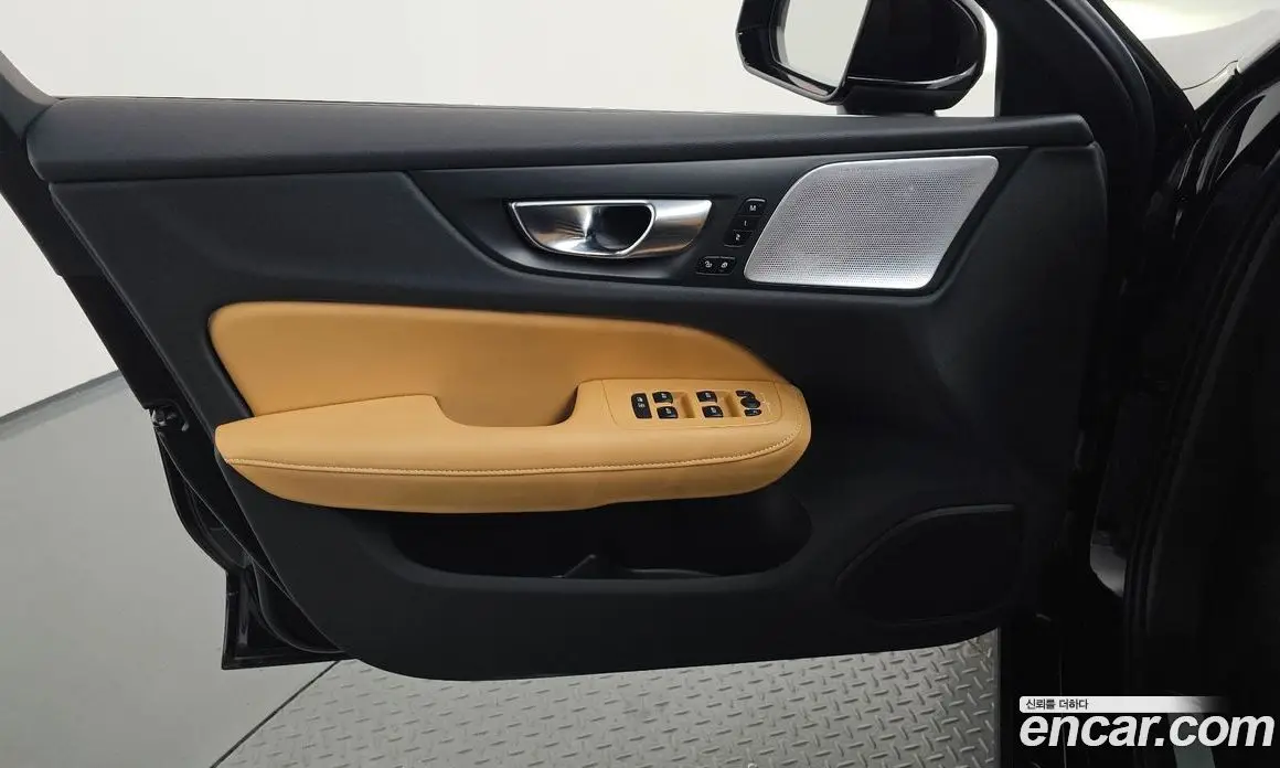 Volvo S60 2024 2.0 автомат (гидро), фото 14