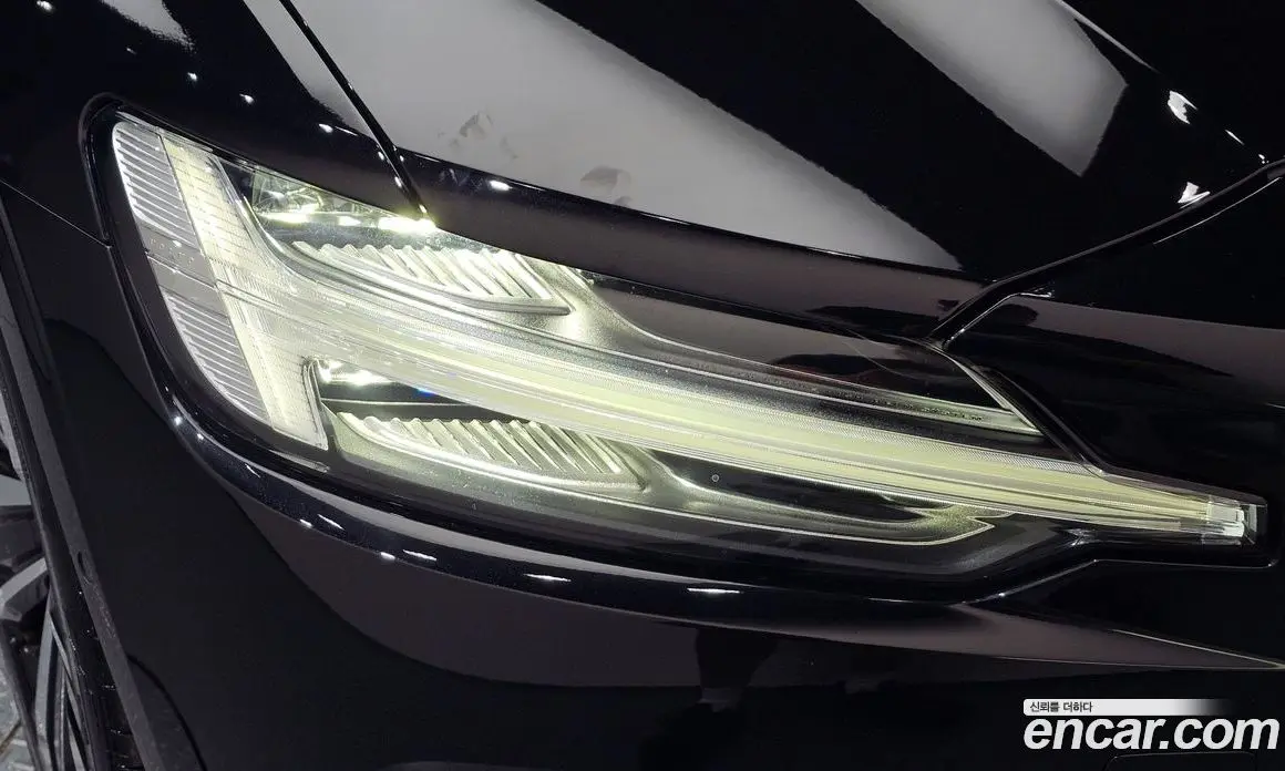 Volvo S60 2024 2.0 автомат (гидро), фото 8