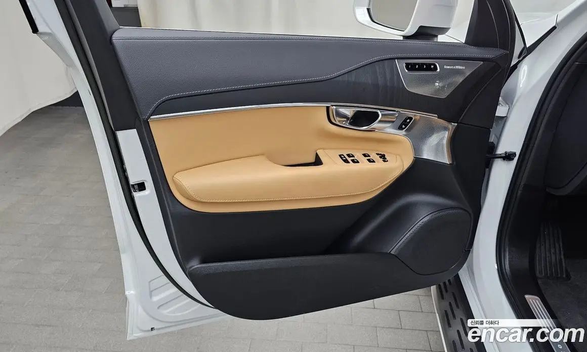 Volvo XC90 2023 2.0 автомат (гидро), фото 14
