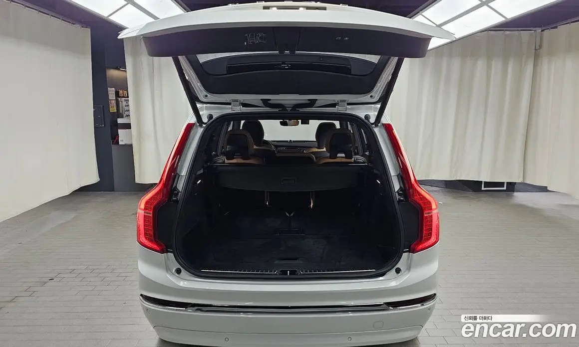 Volvo XC90 2023 2.0 автомат (гидро), фото 23