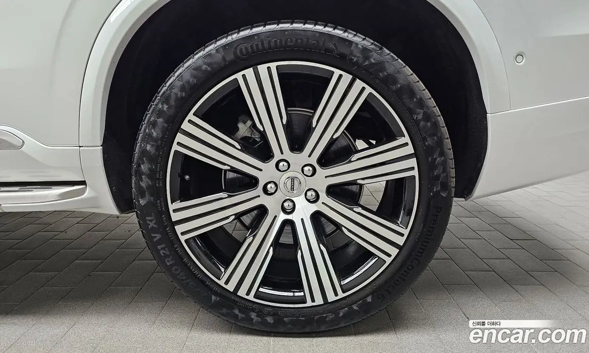 Volvo XC90 2023 2.0 автомат (гидро), фото 7