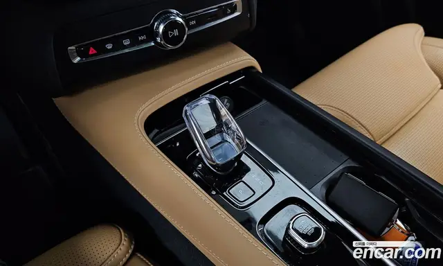 Volvo XC90 2024 2.0 автомат (гидро), миниатюра 12