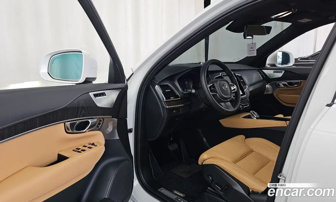Volvo XC90 2024 2.0 автомат (гидро), фото 13