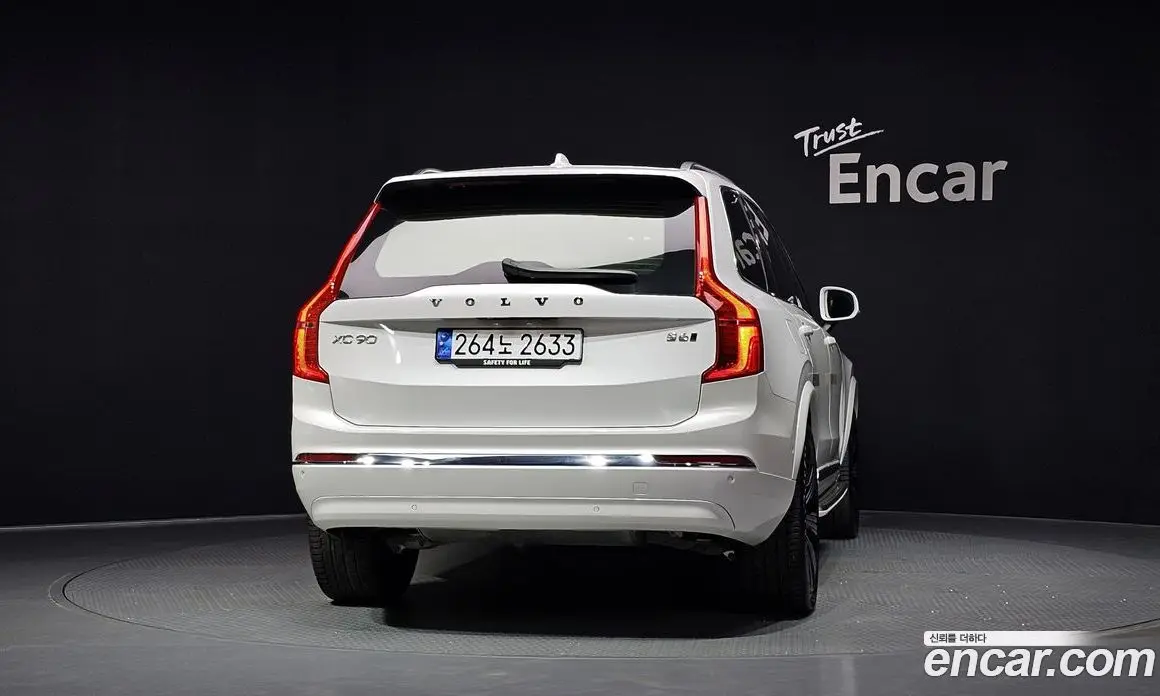 Volvo XC90 2024 2.0 автомат (гидро), фото 4