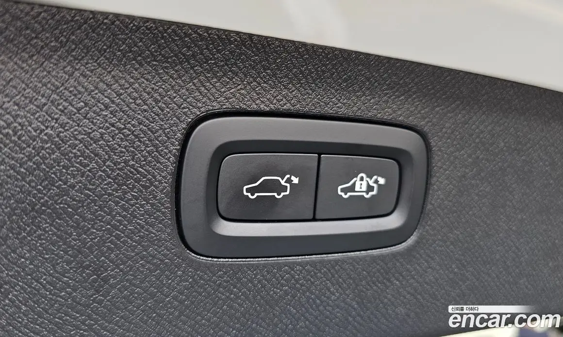 Volvo XC90 2024 2.0 автомат (гидро), фото 32