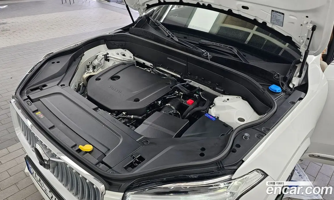 Volvo XC90 2024 2.0 автомат (гидро), фото 6