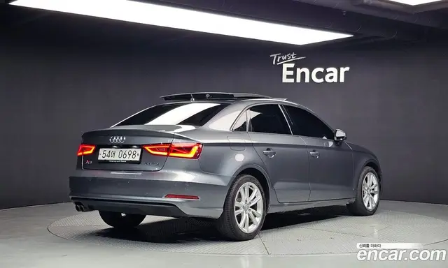 Audi A3 2016 2.0 автомат (гидро), миниатюра 2