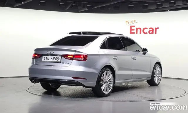 Audi A3 2018 2.0 автомат (гидро), миниатюра 2