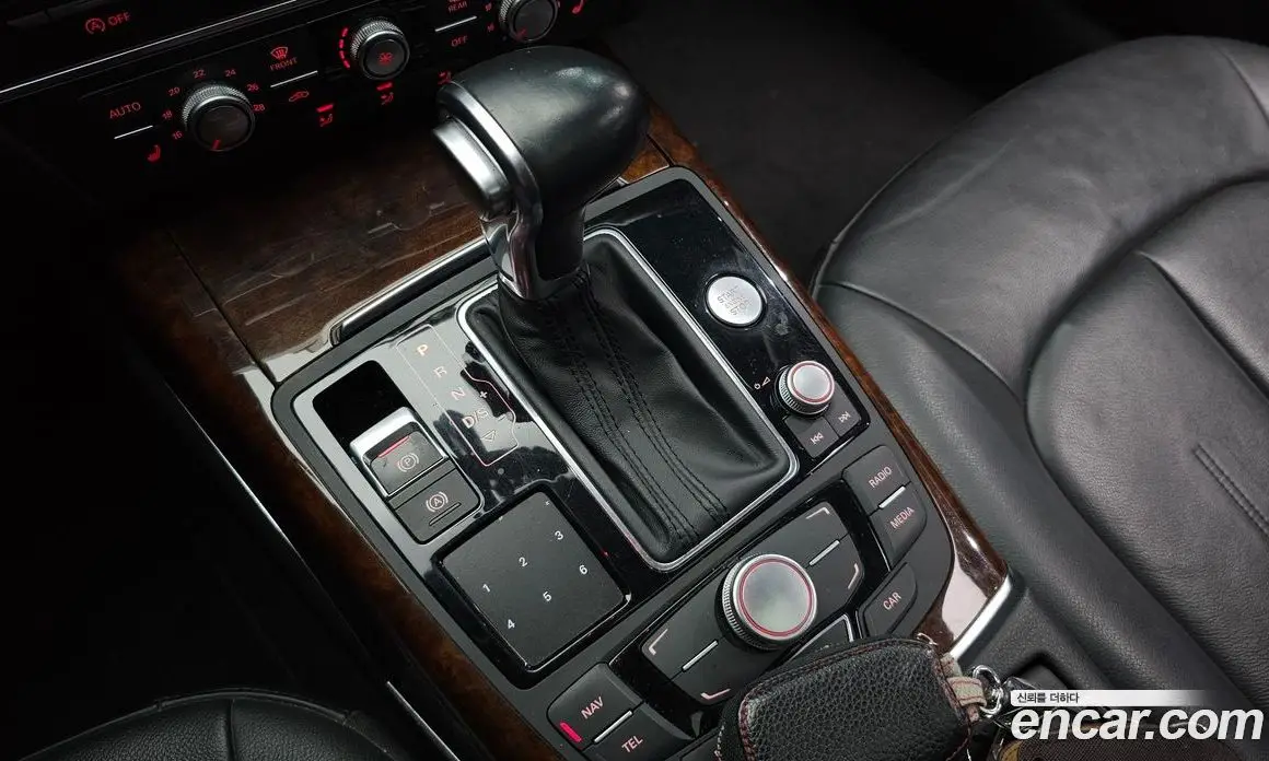 Audi A6 2014 3.0 автомат (гидро), фото 9