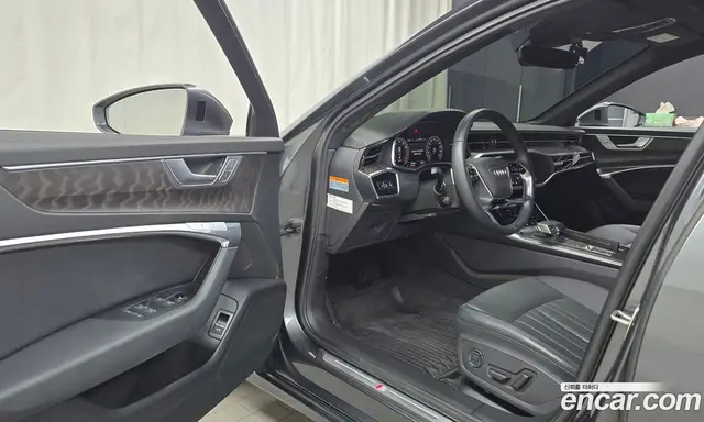 Audi A6 2021 2.0 автомат (гидро), миниатюра 12