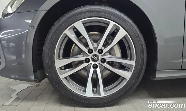 Audi A6 2021 2.0 автомат (гидро), миниатюра 4