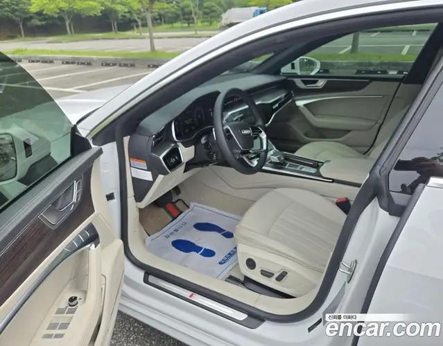 Audi A7 2022 3.0 автомат (гидро), миниатюра 11