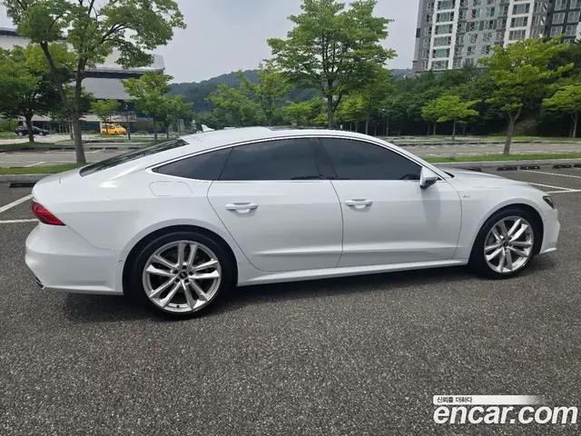 Audi A7 2022 3.0 автомат (гидро), миниатюра 5