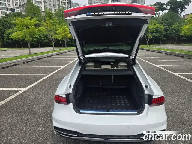Audi A7 2022 3.0 автомат (гидро), миниатюра 7