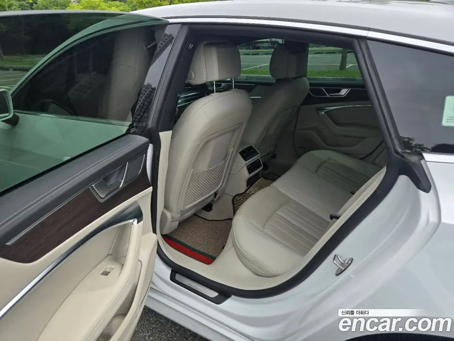 Audi A7 2022 3.0 автомат (гидро), фото 10