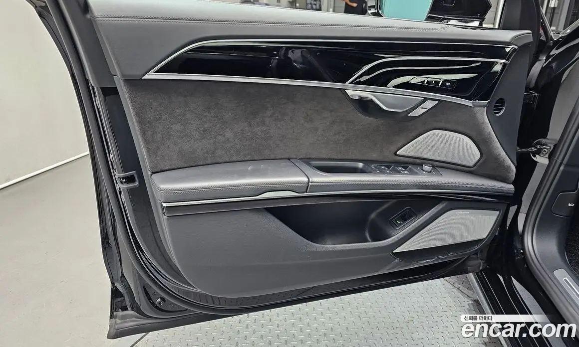 Audi A8 2019 3.0 автомат (гидро), фото 14