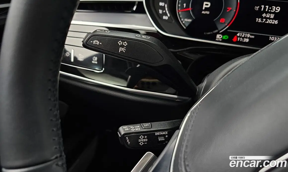 Audi A8 2019 3.0 автомат (гидро), фото 27