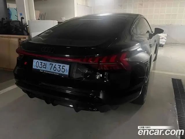 Audi e-tron GT 2025 автомат (гидро), миниатюра 5