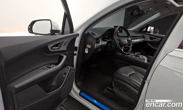 Audi Q7 2019 2.0 автомат (гидро), миниатюра 11 Audi Q7 2019 2.0 автомат (гидро), миниатюра 11
